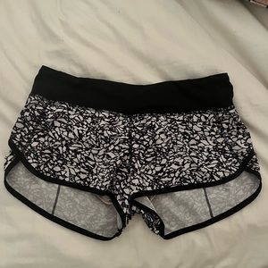 lululemon speed ups size 6